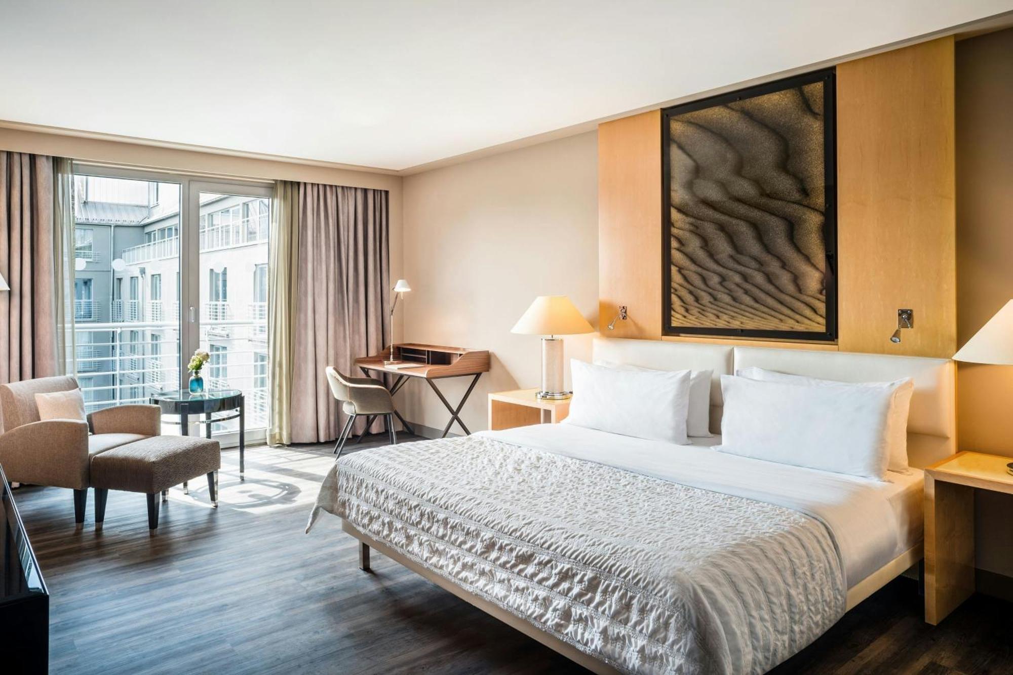 فندق لو ميريديان ميونيخ المظهر الخارجي الصورة Deluxe room