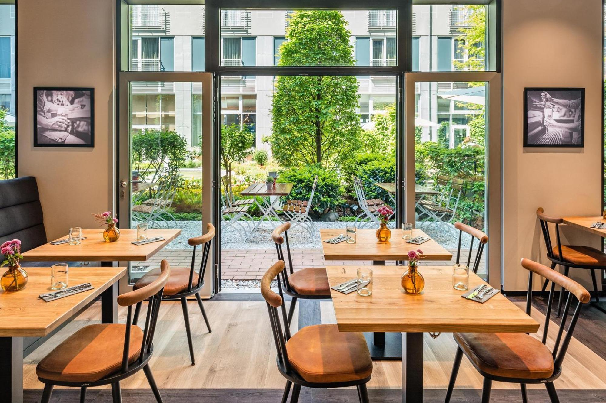 فندق لو ميريديان ميونيخ المظهر الخارجي الصورة Restaurant